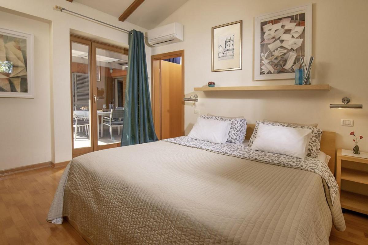 Villa Emili In Medulin - Haus Fuer 4-5 Personen Extérieur photo