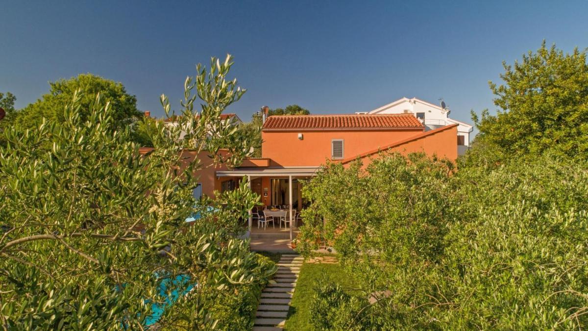 Villa Emili In Medulin - Haus Fuer 4-5 Personen Extérieur photo