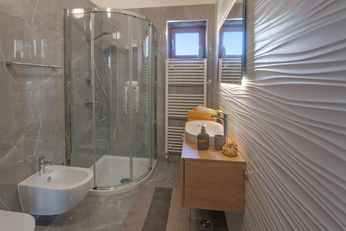 Villa Emili In Medulin - Haus Fuer 4-5 Personen Extérieur photo