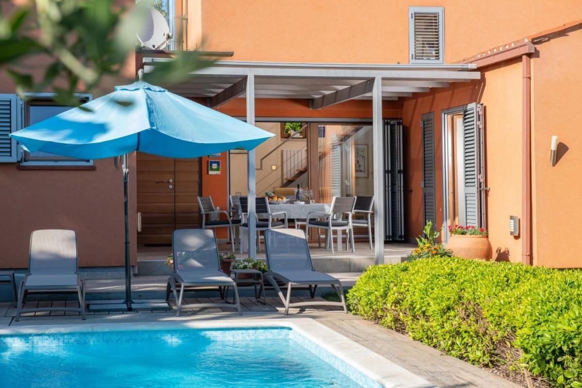 Villa Emili In Medulin - Haus Fuer 4-5 Personen Extérieur photo